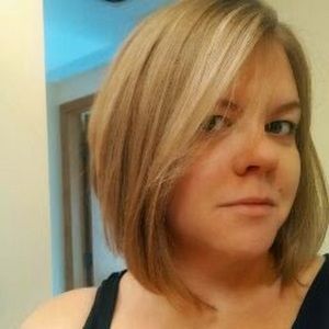 Meet your Posher, Cynthia